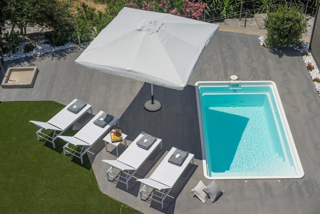 Azzurro Bianco Suites Parikia  Exterior photo